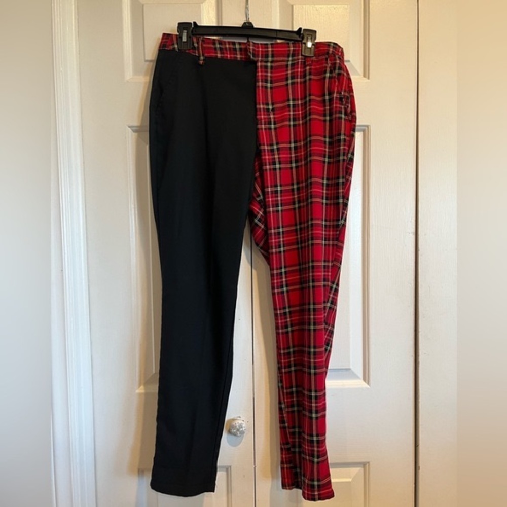 Hot Topic Black and Red Plaid Straight Leg Pants